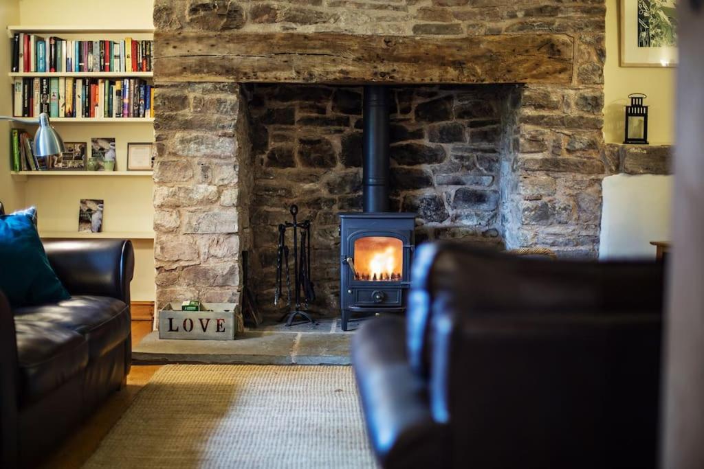 Cabalva Mill Cottage - Very Private And With Views Over The River Wye Clifford ภายนอก รูปภาพ